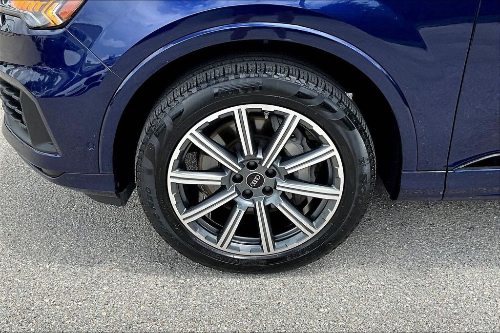 2023 Audi Q7 45 Premium Plus quattro
