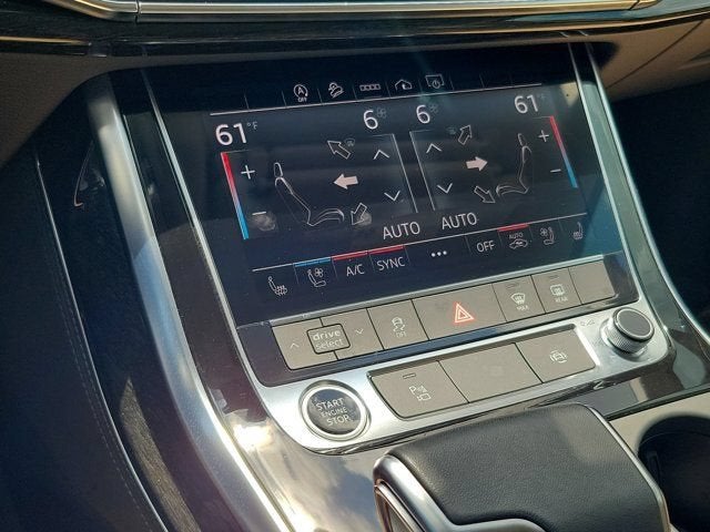2023 Audi Q7 45 Premium Plus