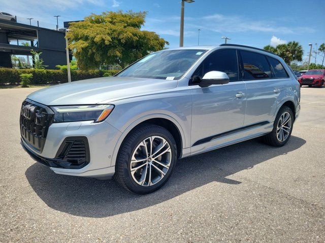 2025 Audi Q7 45 Premium Plus