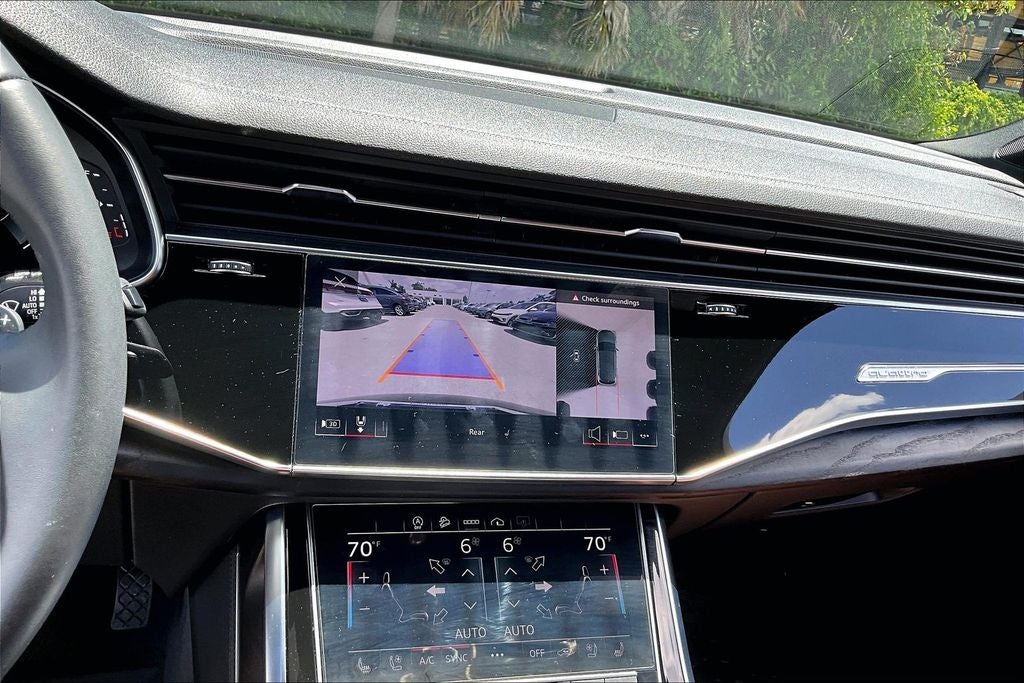 2023 Audi Q7 45 Premium Plus quattro