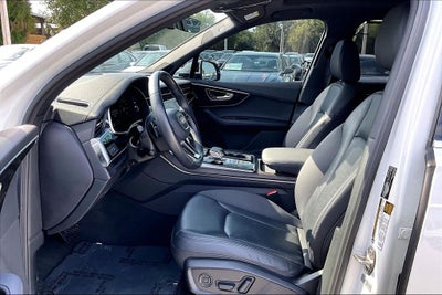 2023 Audi Q7 45 Premium Plus quattro
