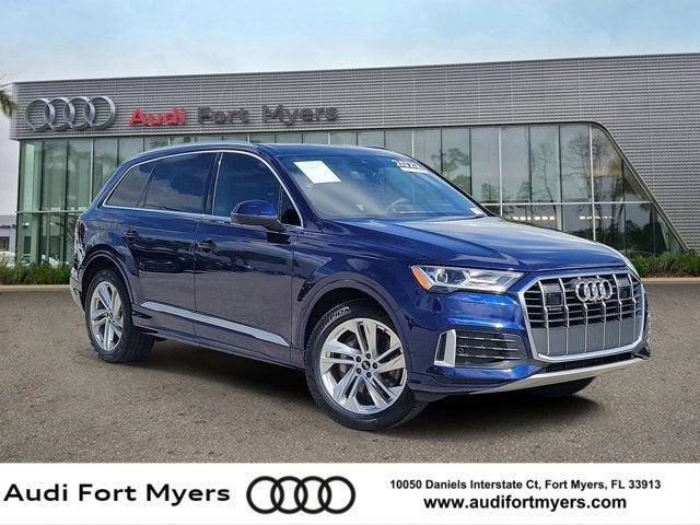 2022 Audi Q7 45 Premium Plus