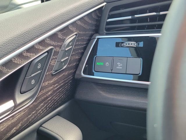 2022 Audi Q7 45 Premium Plus