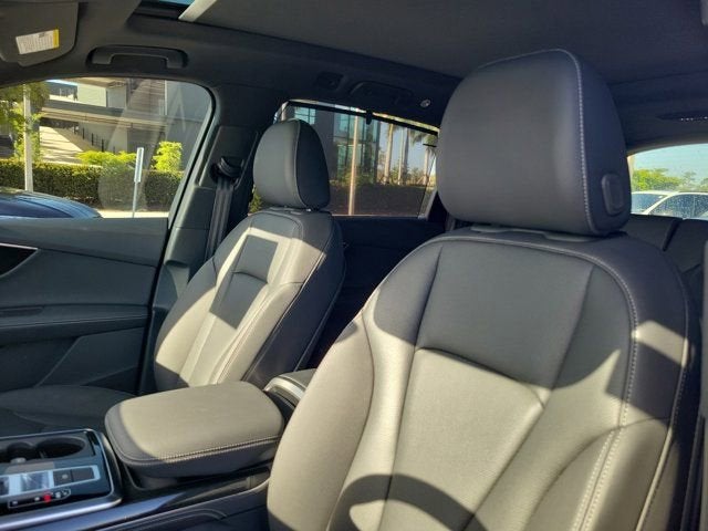 2025 Audi Q7 55 Premium Plus