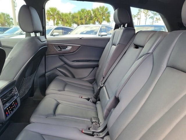 2021 Audi Q7 55 Premium Plus