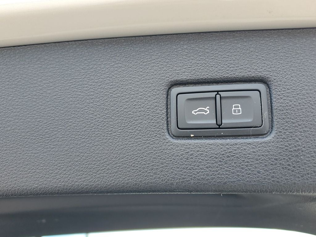 2023 Audi Q7 55 Premium Plus quattro