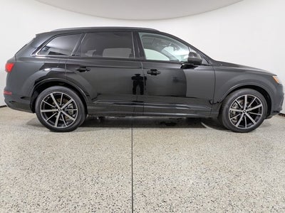 2023 Audi Q7 Prestige 55 TFSI quattro
