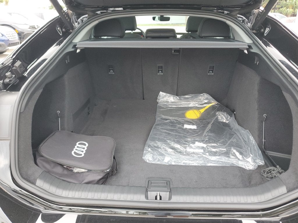 2025 Audi A6 Sportback e-tron Premium quattro