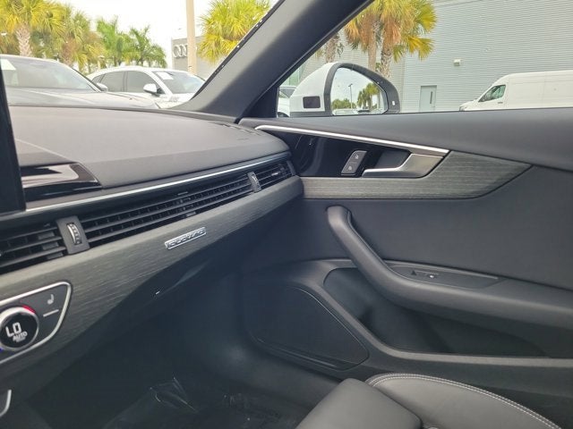 2023 Audi A4 45 S line Premium