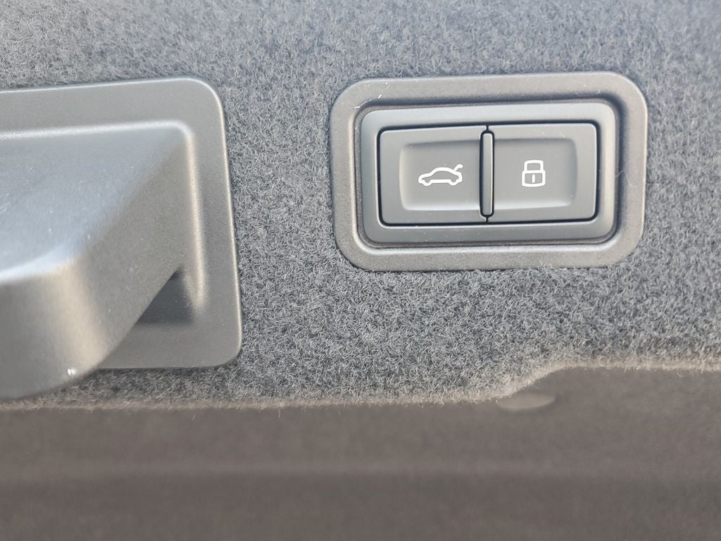 2023 Audi A8 L 55 quattro