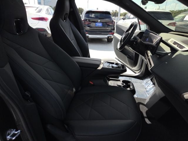 2025 BMW iX xDrive50