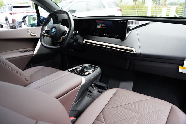 2025 BMW iX xDrive50