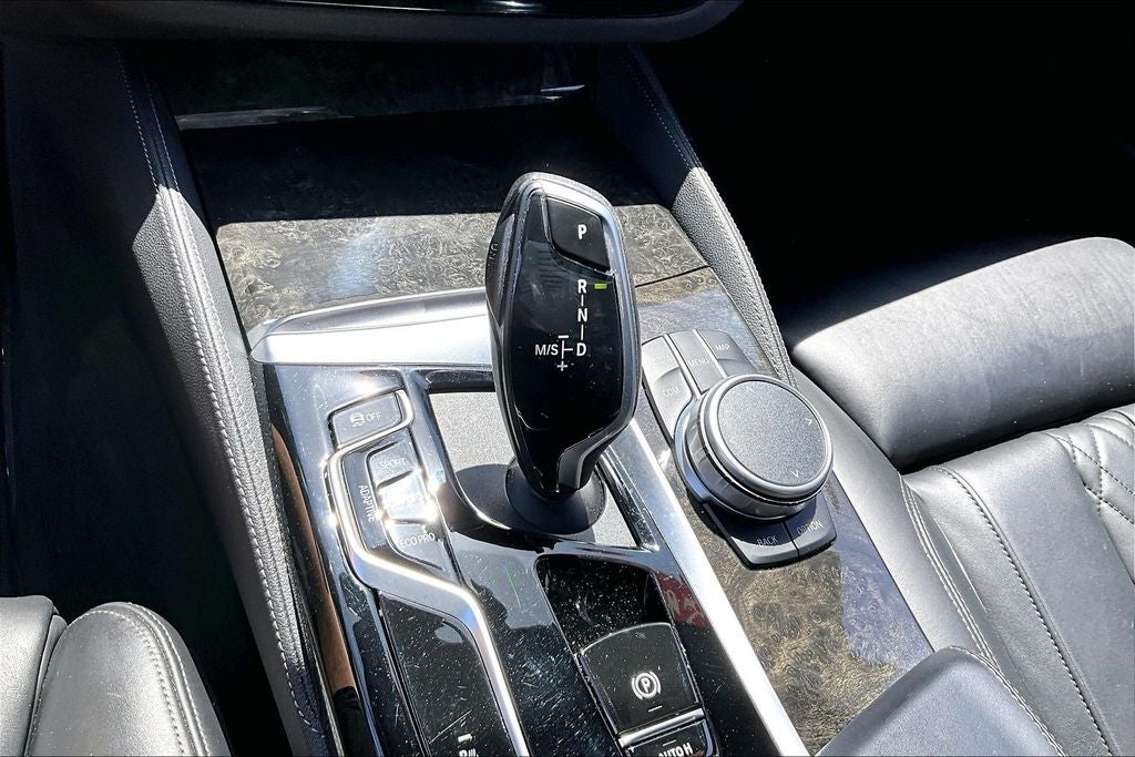 2022 BMW 5 Series M550i xDrive