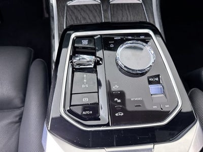 2025 BMW 7 Series 740i