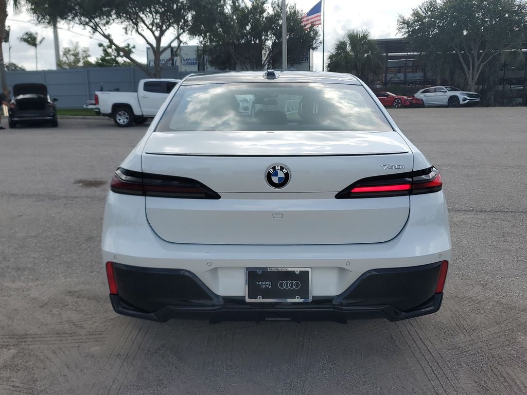 2026 BMW 7 Series 740i
