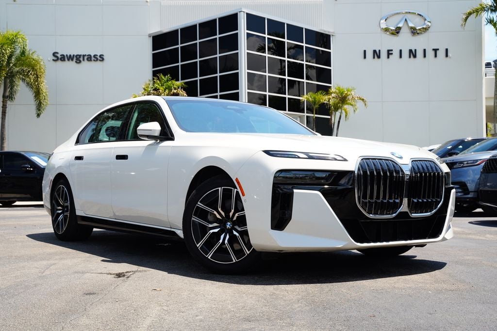 2025 BMW 7 Series 740i xDrive