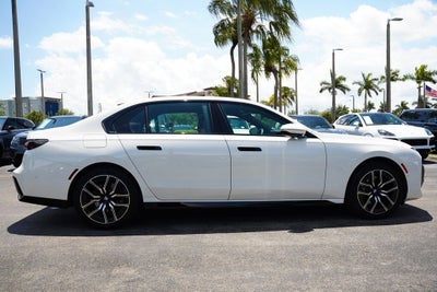 2025 BMW 7 Series 740i xDrive