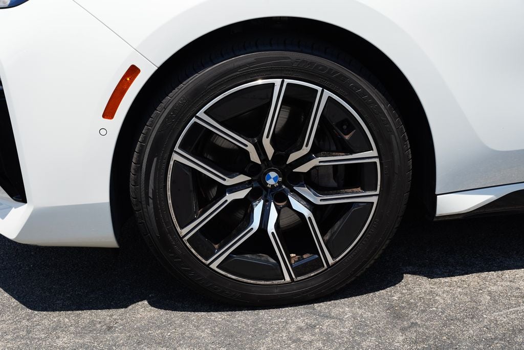 2025 BMW 7 Series 740i xDrive