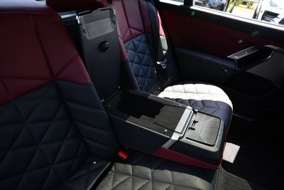 2025 BMW 7 Series 740i xDrive