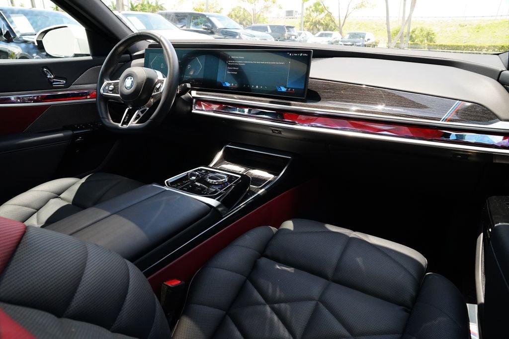 2025 BMW 7 Series 740i xDrive