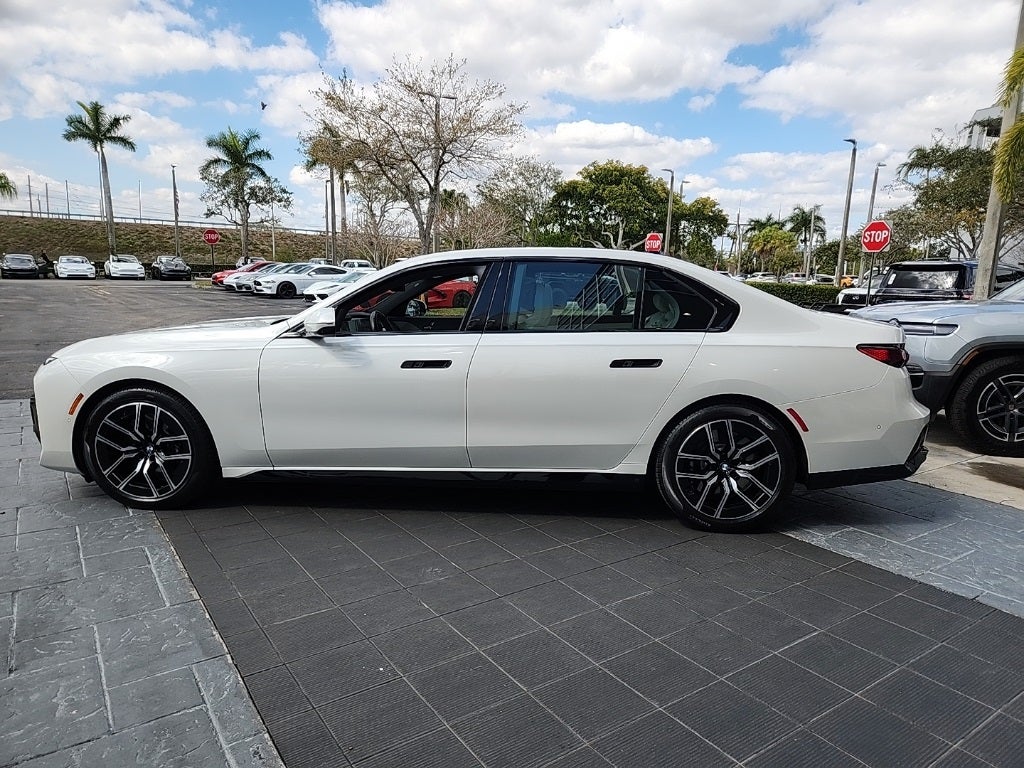 2023 BMW 7 Series 760i xDrive
