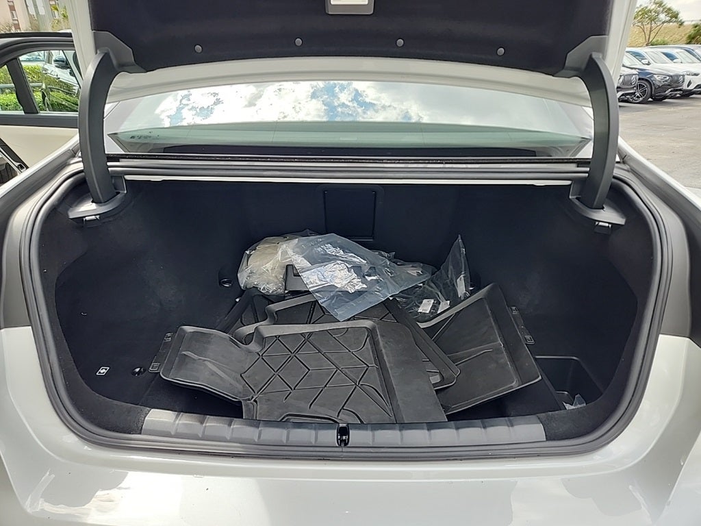 2023 BMW 7 Series 760i xDrive