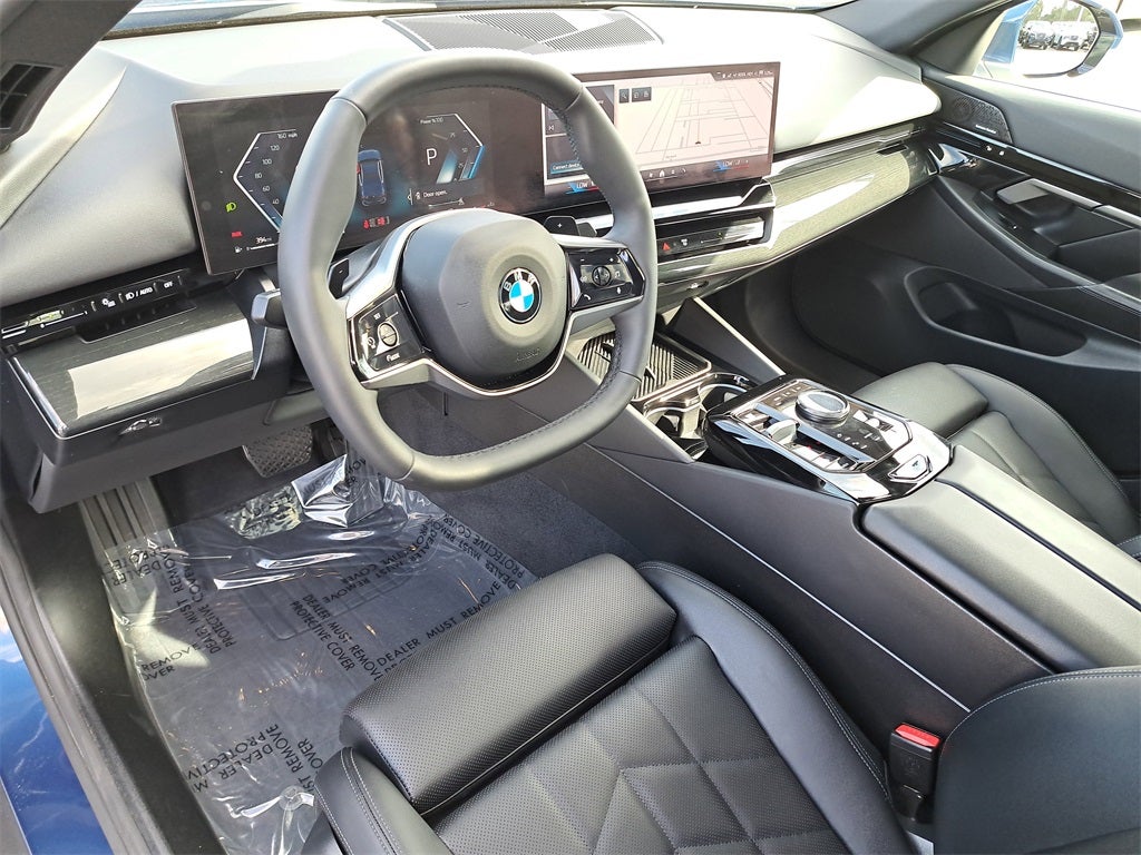 2025 BMW 5 Series 530i