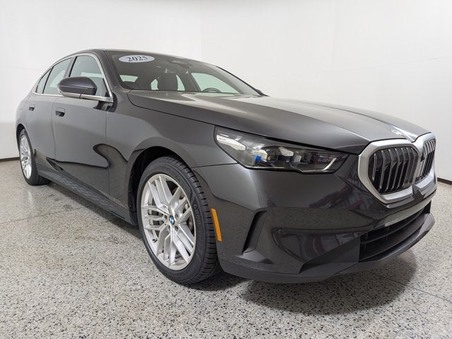 2025 BMW 5 Series 530i Sedan