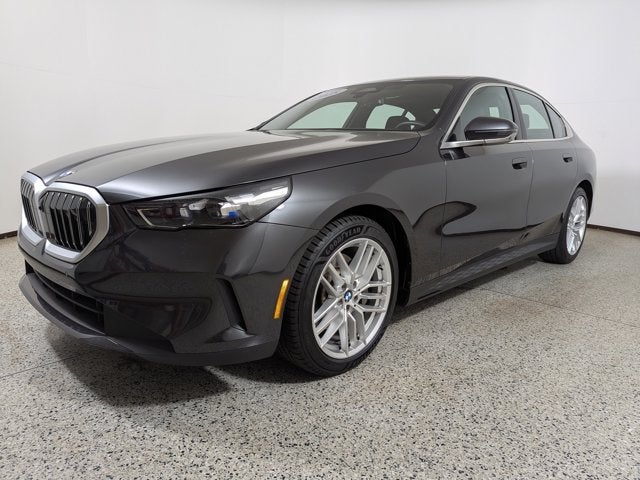 2025 BMW 5 Series 530i Sedan