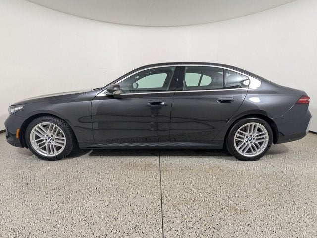 2025 BMW 5 Series 530i Sedan