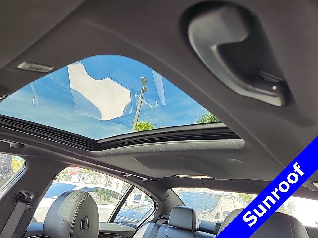 2022 BMW 5 Series 530i