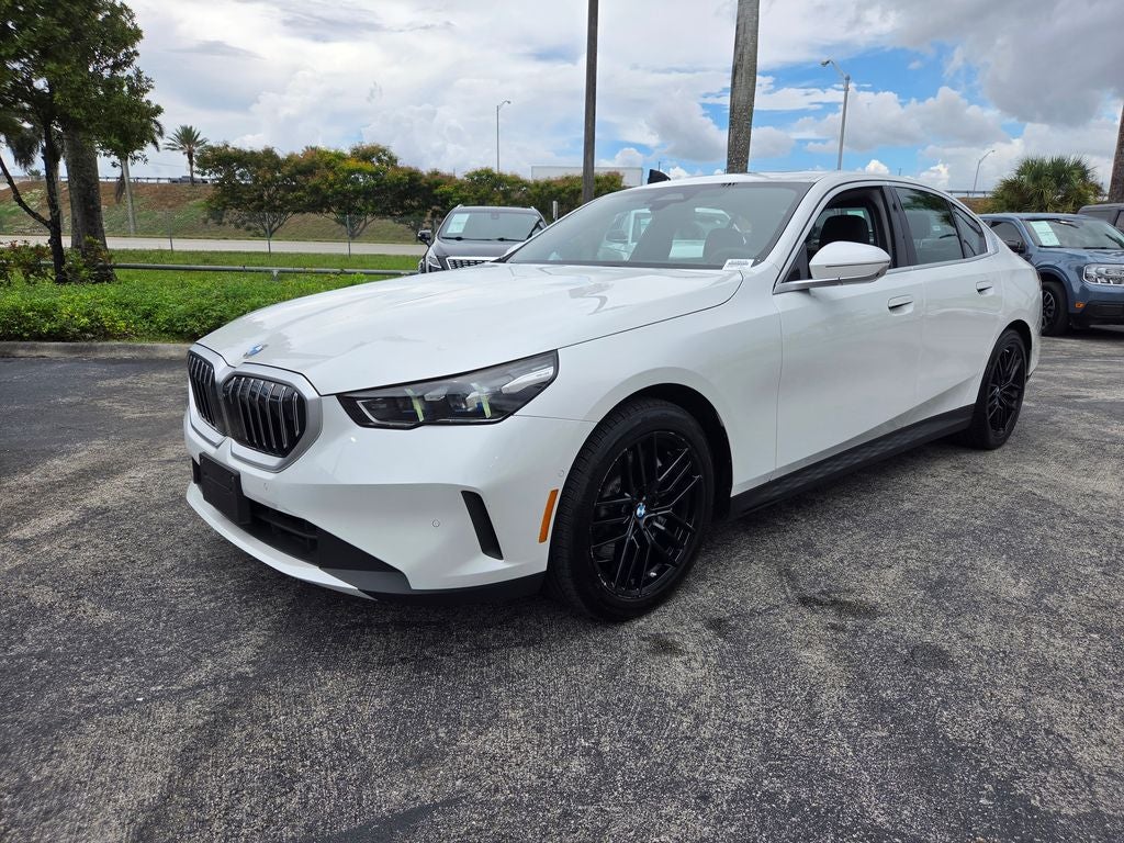2025 BMW 5 Series 540i xDrive PREMIUM PACKAGE