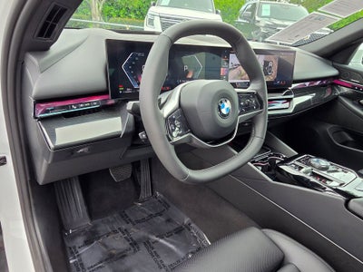 2025 BMW 5 Series 540i xDrive PREMIUM PACKAGE