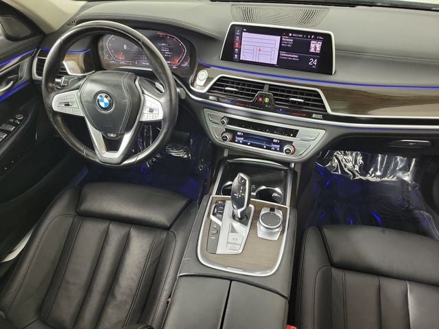 2021 BMW 7 Series 740i