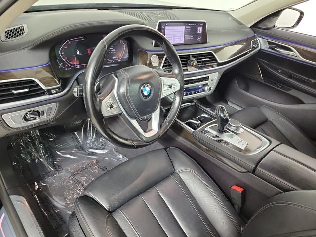 2021 BMW 7 Series 740i