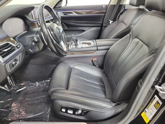 2021 BMW 7 Series 740i