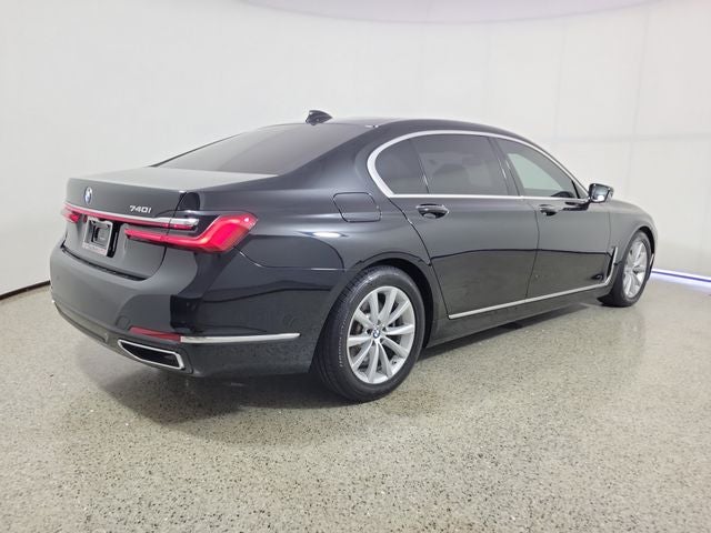 2021 BMW 7 Series 740i