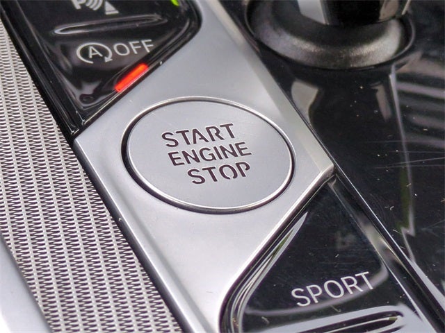 2025 BMW 8 Series 840i