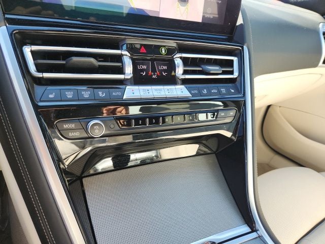 2024 BMW 8 Series 840