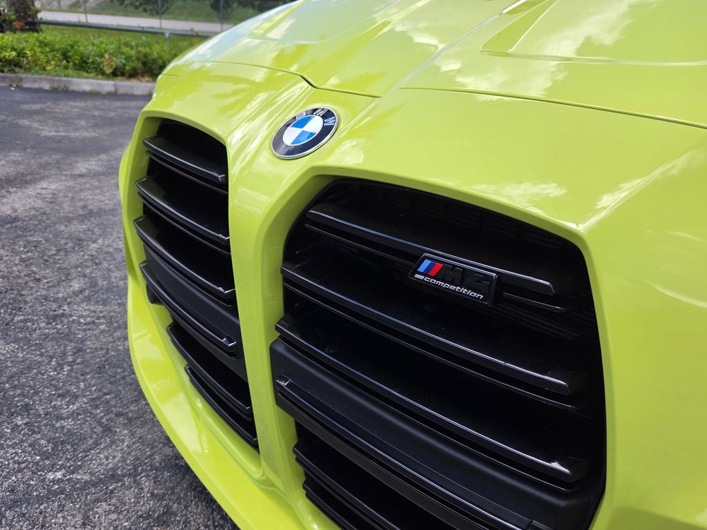 2021 BMW M4 Competition YAS MARINA CARBON BUCKETS