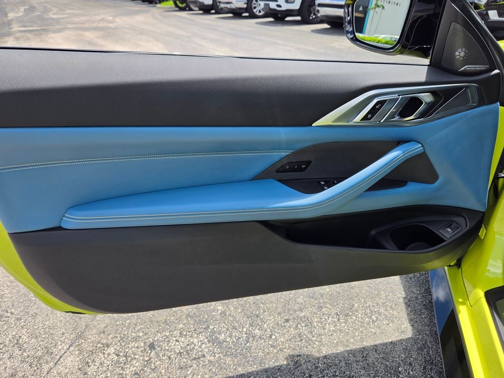 2021 BMW M4 Competition YAS MARINA CARBON BUCKETS