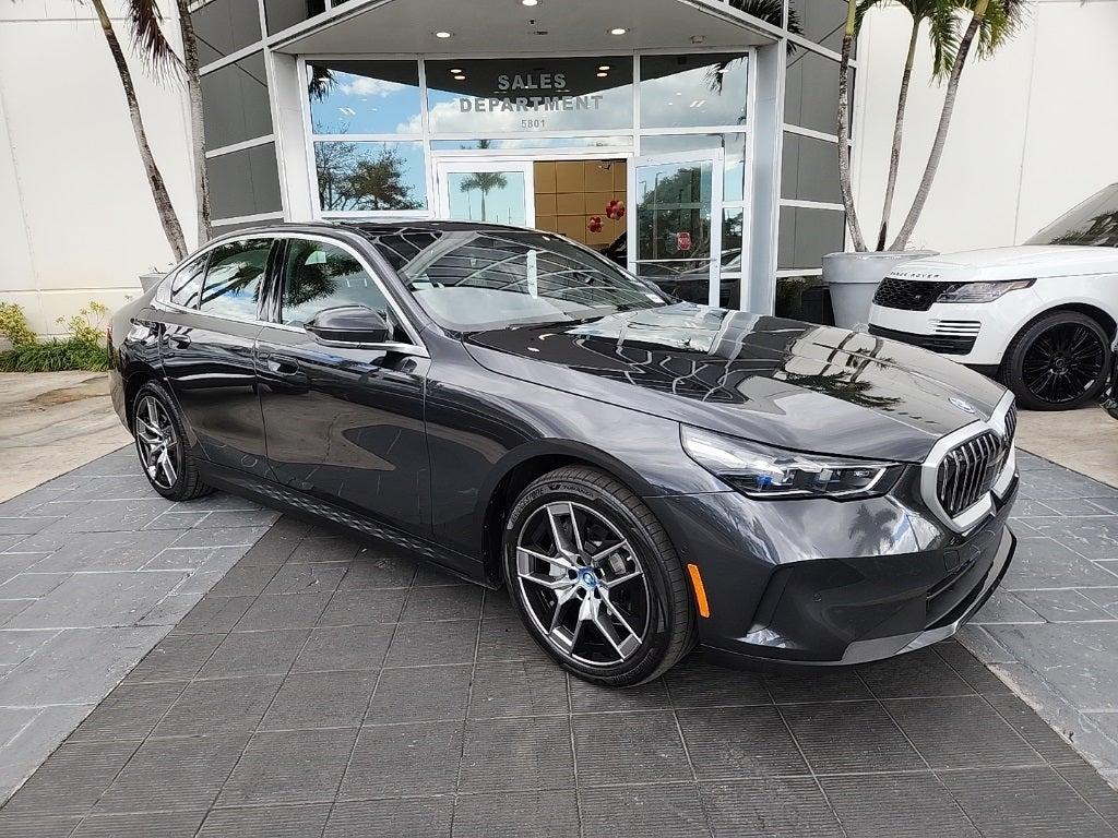 2025 BMW i5 eDrive40