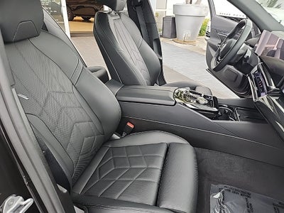 2025 BMW i5 eDrive40