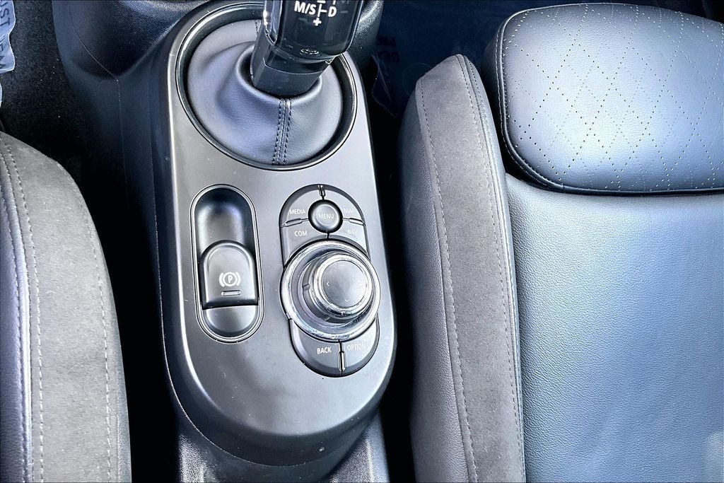 2024 MINI John Cooper Works Iconic