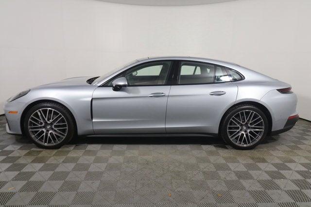 2026 Porsche Panamera Base