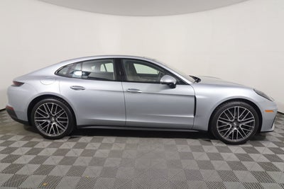 2026 Porsche Panamera Base