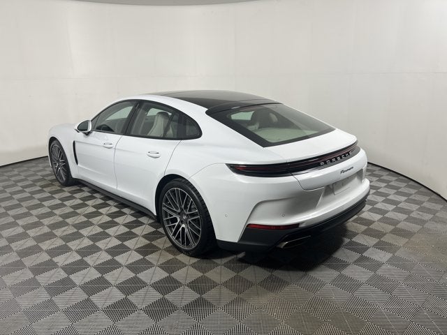 2026 Porsche Panamera Base