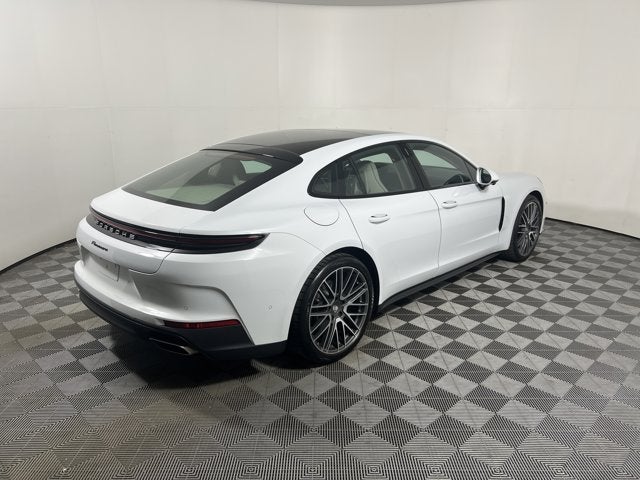 2026 Porsche Panamera Base