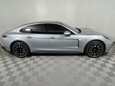 2025 Porsche Panamera Base