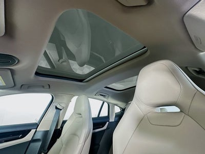 2025 Porsche Panamera 4